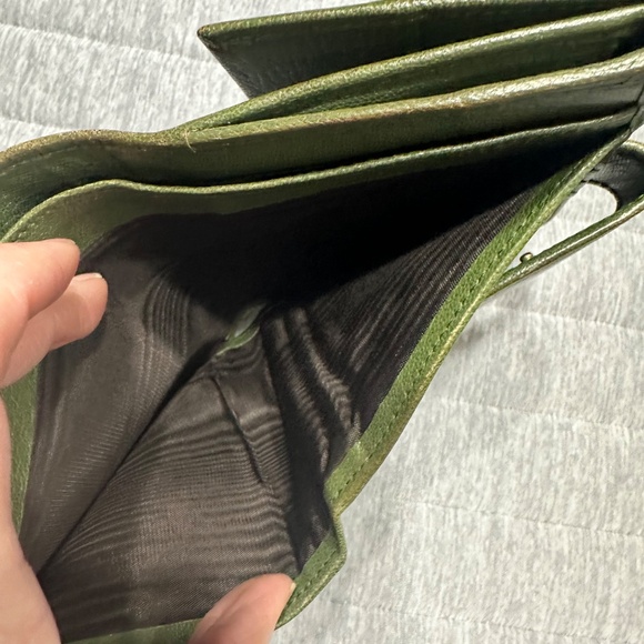 Gucci Studded Interlocking GG compact wallet with COA - Picture 5 of 13